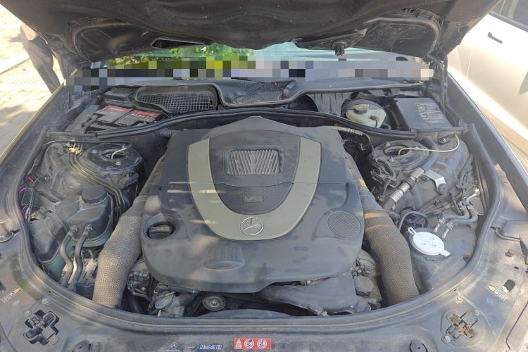 Used Mercedes-Benz S-Class  Engine Bay