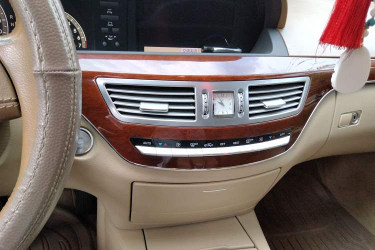 Used Mercedes-Benz S-Class 2008 S 300 L Business Model Audio And AC Panel
