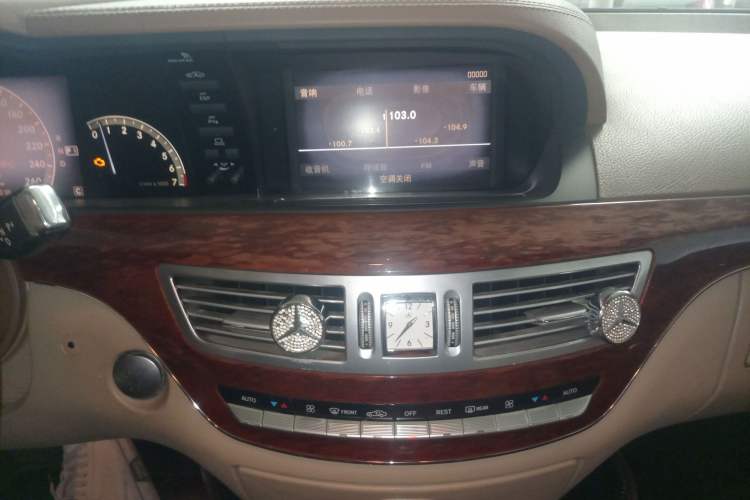 Used Mercedes-Benz S-Class 2008 S 300 L Business Model Audio And AC Panel