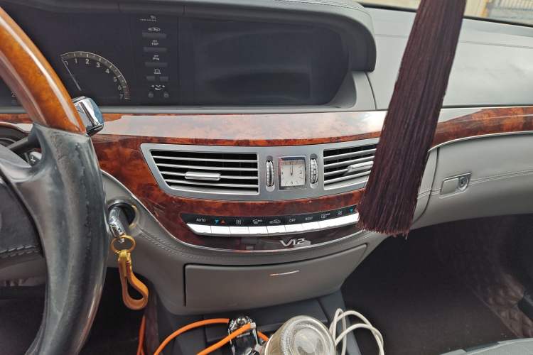 Used Mercedes-Benz S-Class 2008 S 600 L Audio And AC Panel