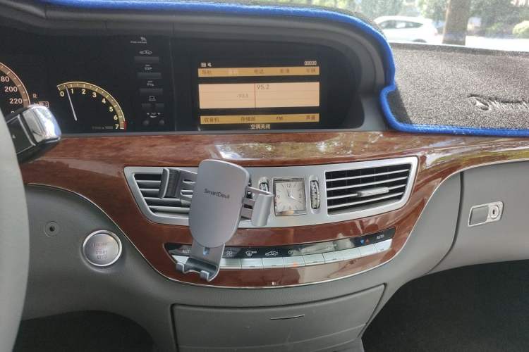 Used Mercedes-Benz S-Class 2008 S 300 L Business Model Audio And AC Panel