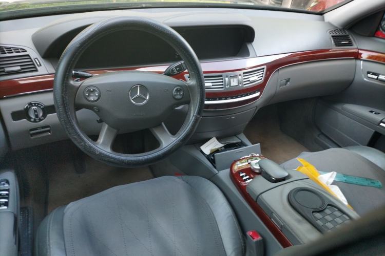Used Mercedes-Benz S-Class 2008 S 300 L Business Model Center Console