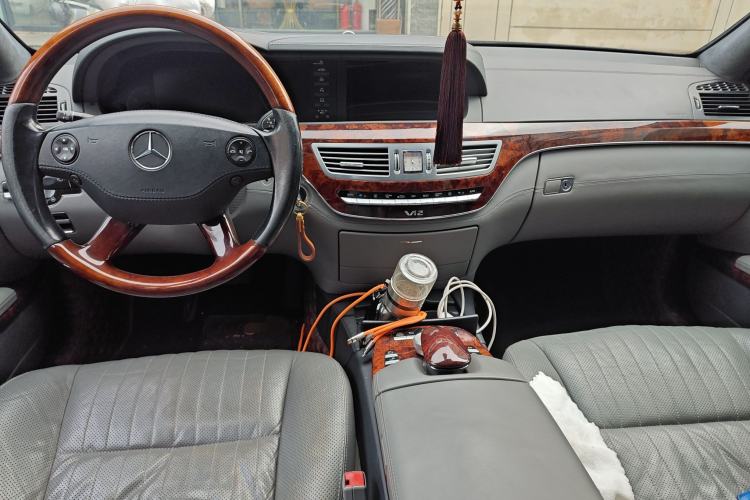 Used Mercedes-Benz S-Class 2008 S 600 L Center Console