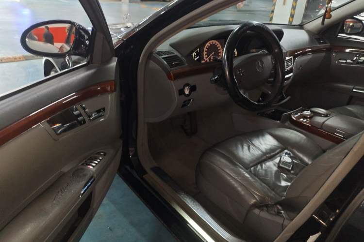 Used Mercedes-Benz S-Class 2008 S 300 L Executive Edition Driver Seat