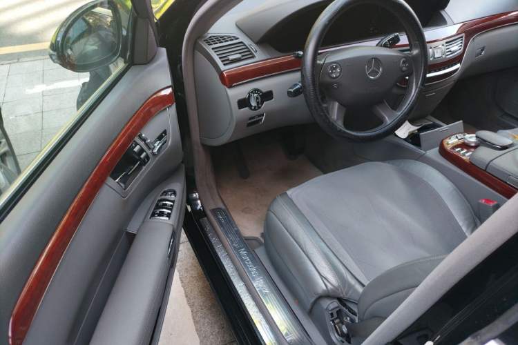 Used Mercedes-Benz S-Class 2008 S 300 L Business Model Driver Seat