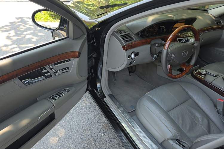 Used Mercedes-Benz S-Class 2008 S 500 L Driver Seat