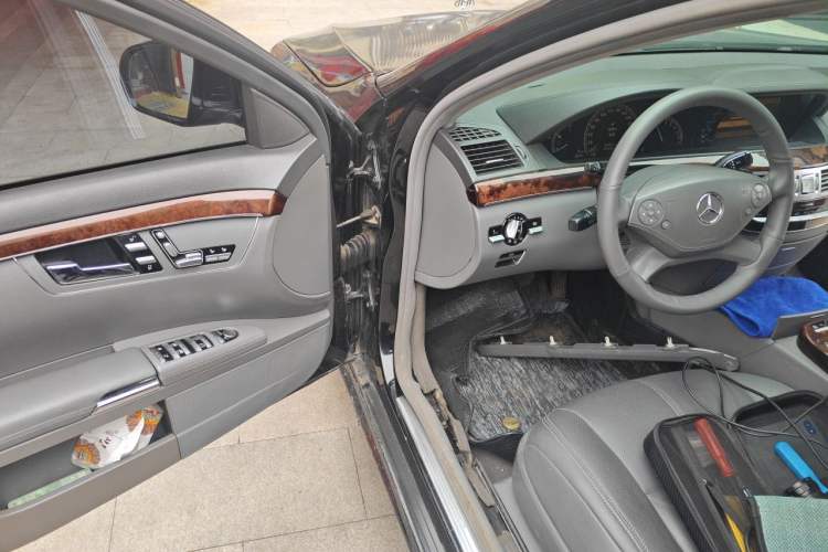 Used Mercedes-Benz S-Class 2008 S 350 L Luxury Model Driver Seat