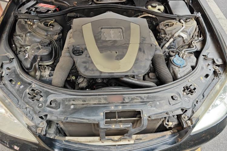 Used Mercedes-Benz S-Class 2008 S 350 L 4MATIC Engine Bay
