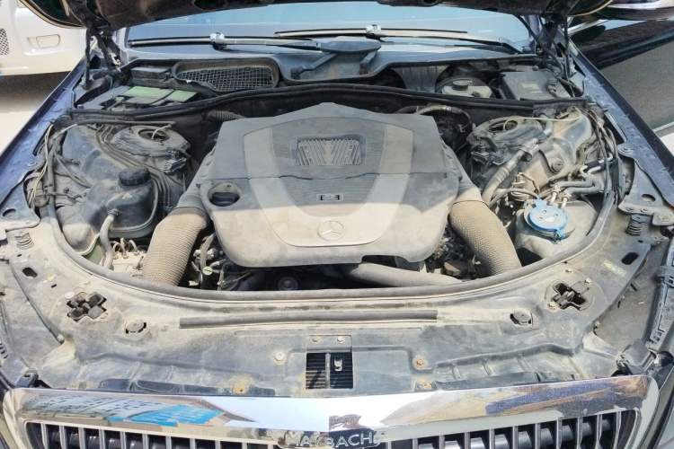 Used Mercedes-Benz S-Class 2008 S 300 L Business Model Engine Bay