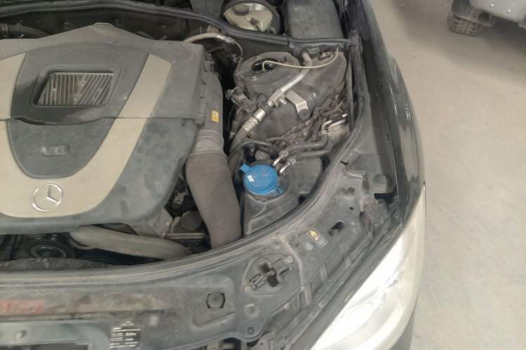 Used Mercedes-Benz S-Class 2008 S 300 L Business Model Engine Bay Left
