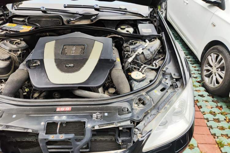 Used Mercedes-Benz S-Class 2008 S 350 L Luxury Model Engine Bay Left