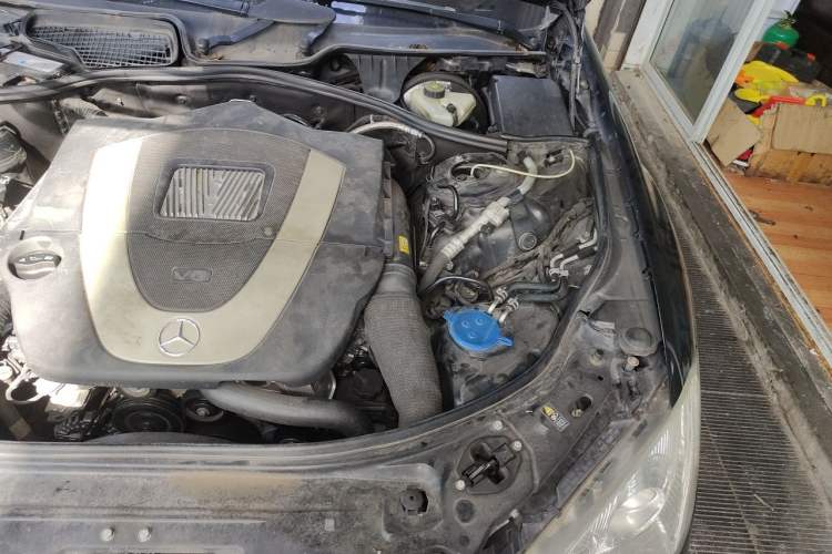 Used Mercedes-Benz S-Class 2008 S 300 L Business Model Engine Bay Left