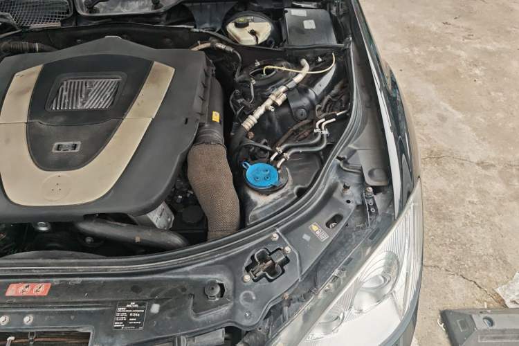 Used Mercedes-Benz S-Class 2008 S 350 L Luxury Model Engine Bay Left