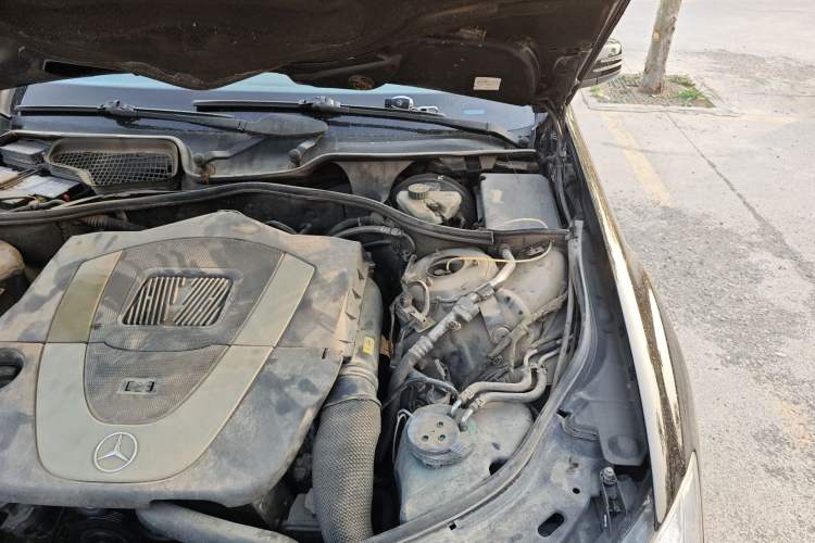 Used Mercedes-Benz S-Class 2008 S 300 L Executive Edition Engine Bay Left