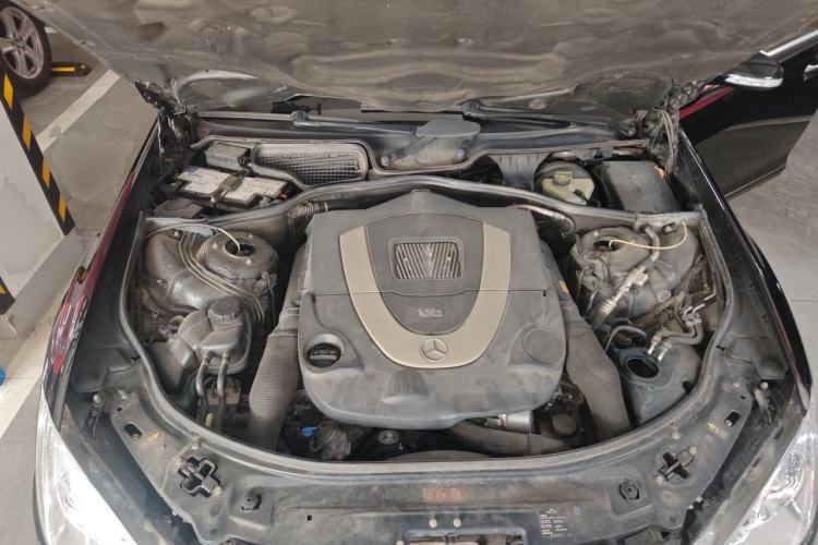 Used Mercedes-Benz S-Class 2008 S 500 L Engine Bay