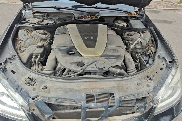 Used Mercedes-Benz S-Class 2008 S 600 L Engine Bay