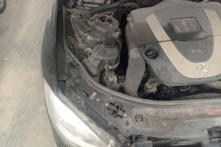 Used Mercedes-Benz S-Class 2008 S 300 L Business Model Engine Bay Right