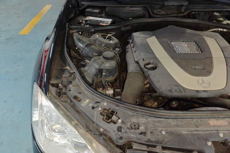 Used Mercedes-Benz S-Class 2008 S 300 L Executive Edition Engine Bay Right