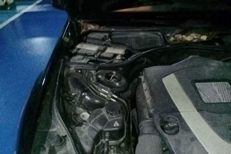 Used Mercedes-Benz S-Class 2008 S 350 L Luxury Model Engine Bay Right