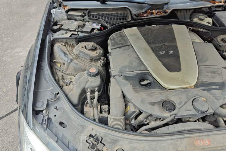 Used Mercedes-Benz S-Class 2008 S 600 L Engine Bay Right