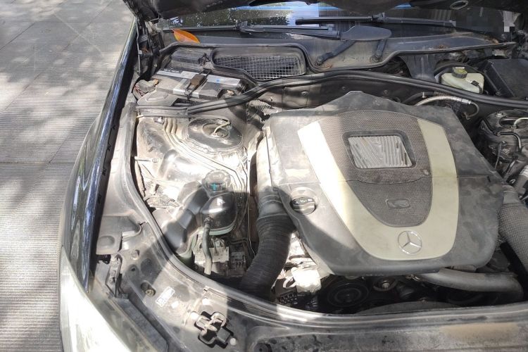 Used Mercedes-Benz S-Class 2008 S 300 L Business Model Engine Bay Right