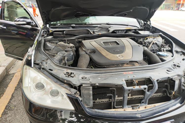 Used Mercedes-Benz S-Class 2008 S 350 L Luxury Model Engine Bay Right