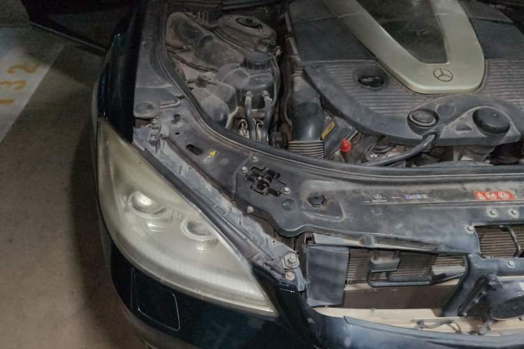 Used Mercedes-Benz S-Class 2008 S 600 L Engine Bay Right