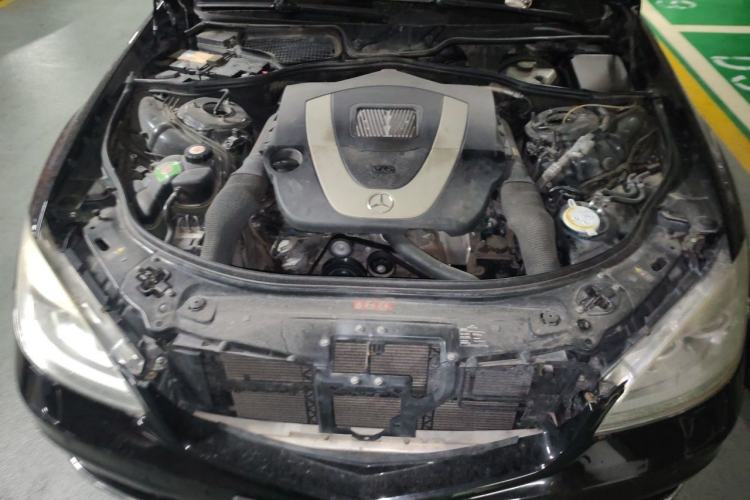 Used Mercedes-Benz S-Class 2008 S 350 L 4MATIC Engine Bay