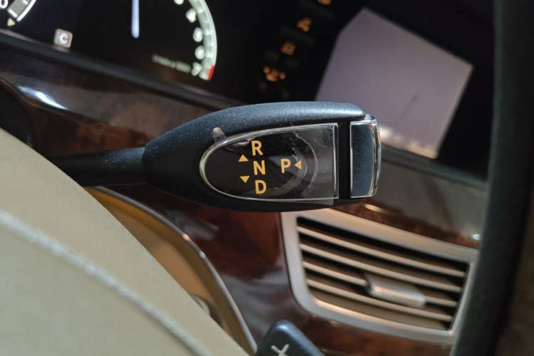 Used Mercedes-Benz S-Class 2008 S 350 L Dynamic Model Gear Lever