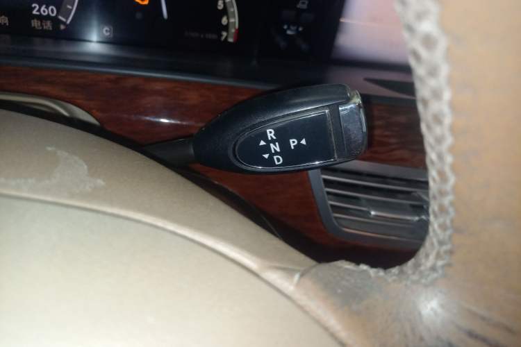 Used Mercedes-Benz S-Class 2008 S 300 L Business Model Gear Lever