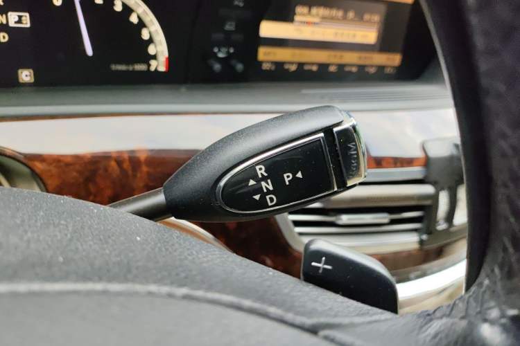 Used Mercedes-Benz S-Class 2008 S 350 L Luxury Model Gear Lever
