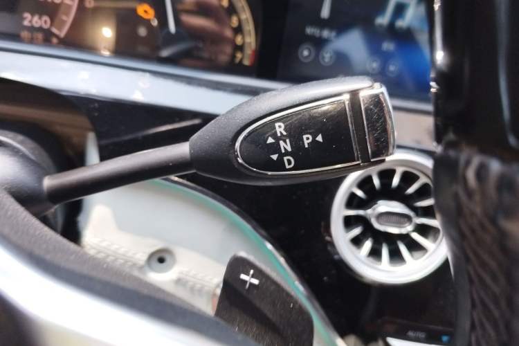 Used Mercedes-Benz S-Class 2008 S 300 L Business Model Gear Lever