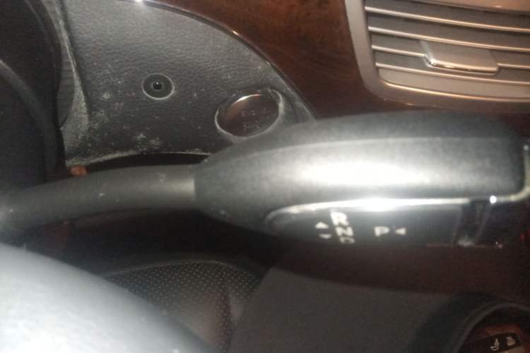Used Mercedes-Benz S-Class 2008 S 500 L Gear Lever