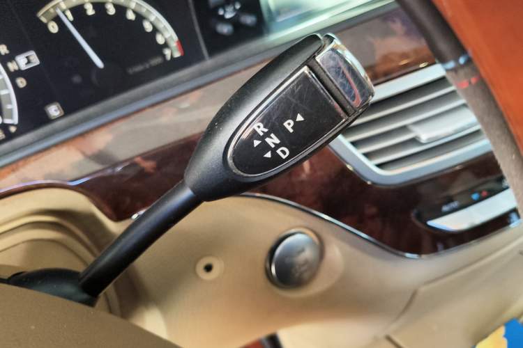 Used Mercedes-Benz S-Class 2008 S 350 L Luxury Model Gear Lever