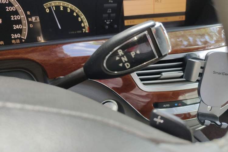 Used Mercedes-Benz S-Class 2008 S 300 L Business Model Gear Lever