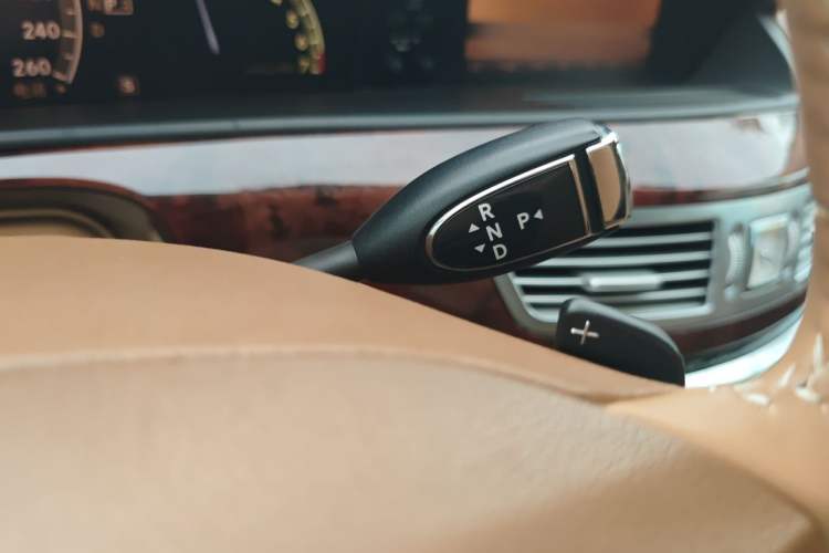 Used Mercedes-Benz S-Class 2008 S 350 L Luxury Model Gear Lever