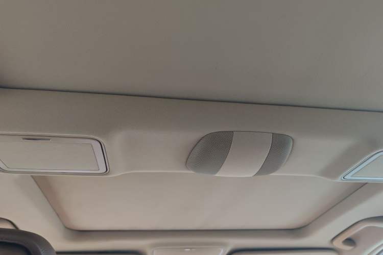 Used Mercedes-Benz S-Class 2008 S 350 L Luxury Model Headliner