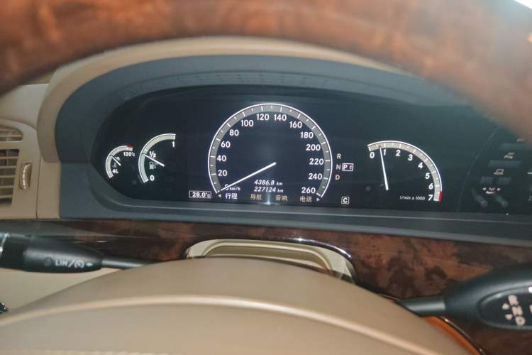 Used Mercedes-Benz S-Class 2008 S 500 L Instrument Cluster