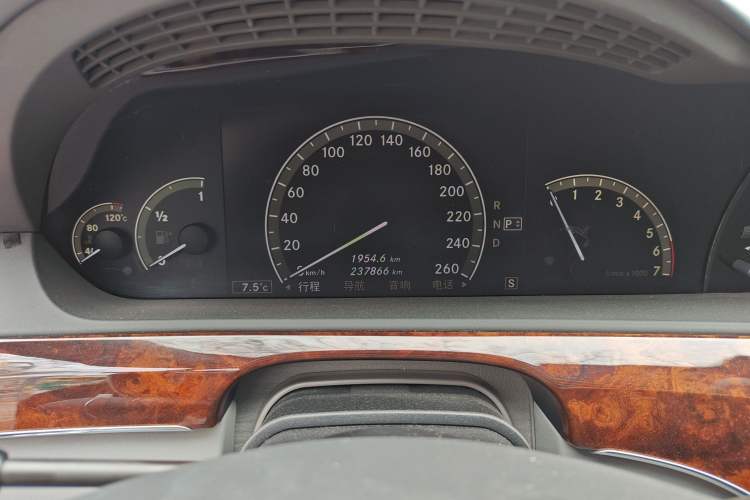 Used Mercedes-Benz S-Class 2008 S 600 L Instrument Cluster