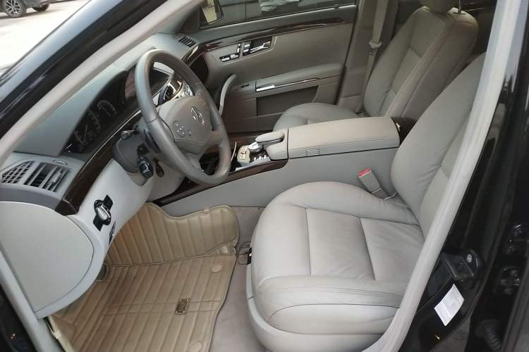 Used Mercedes-Benz S-Class 2008 S 300 L Business Model Left Front Seat