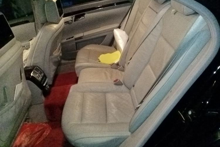 Used Mercedes-Benz S-Class 2008 S 350 L Luxury Model Left Rear Seat
