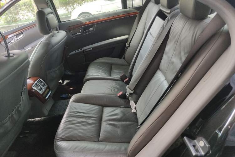 Used Mercedes-Benz S-Class 2008 S 300 L Business Model Left Rear Seat