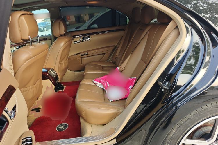 Used Mercedes-Benz S-Class 2008 S 300 L Executive Edition Left Rear Seat