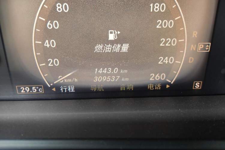 Used Mercedes-Benz S-Class 2008 S 300 L Luxury Model Odometer Close Up