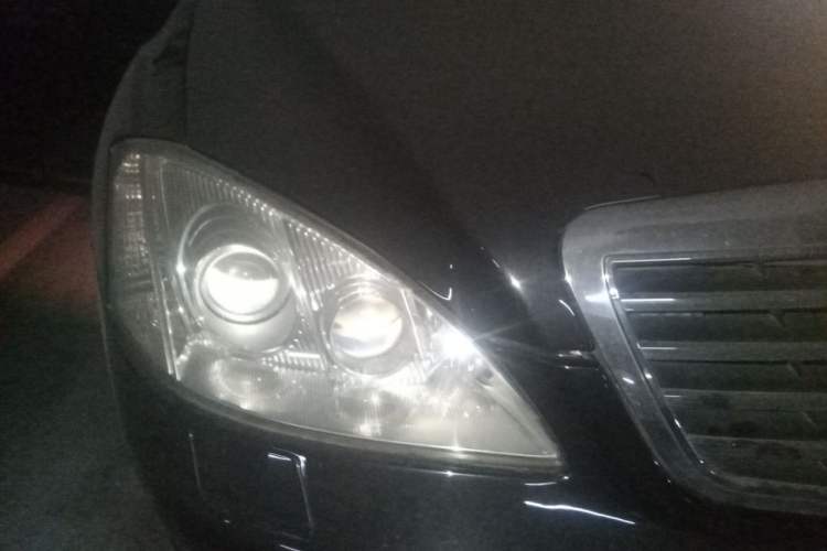 Used Mercedes-Benz S-Class 2008 S 500 L Right Front Headlight