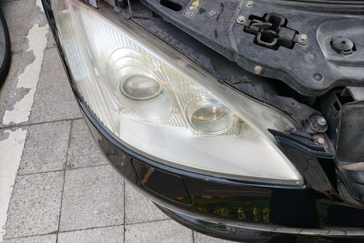 Used Mercedes-Benz S-Class 2008 S 300 L Business Model Right Front Headlight