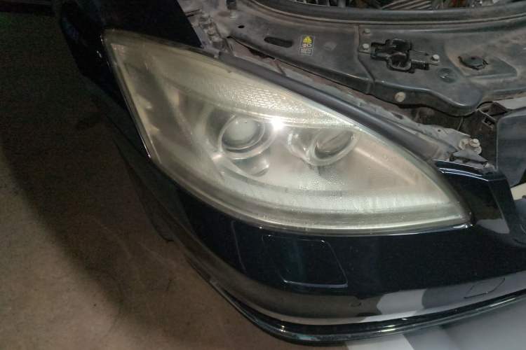 Used Mercedes-Benz S-Class 2008 S 600 L Right Front Headlight