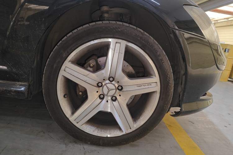 Used Mercedes-Benz S-Class 2008 S 350 L Dynamic Model Right Front Wheel Hub