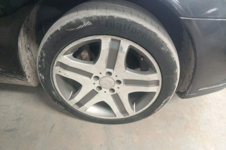 Used Mercedes-Benz S-Class 2008 S 300 L Business Model Right Front Wheel Hub