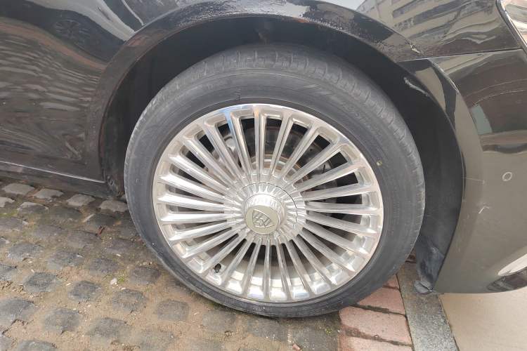 Used Mercedes-Benz S-Class 2008 S 350 L Luxury Model Right Front Wheel Hub